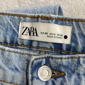 Zara Light Wash High Rise The 90s Full length Wide Leg Jeans 4